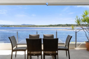 Las Rias, Riverside Luxury Bliss